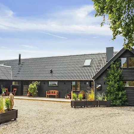 Holiday home Awesome In With House Sea View